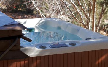 jacuzzi in tuin