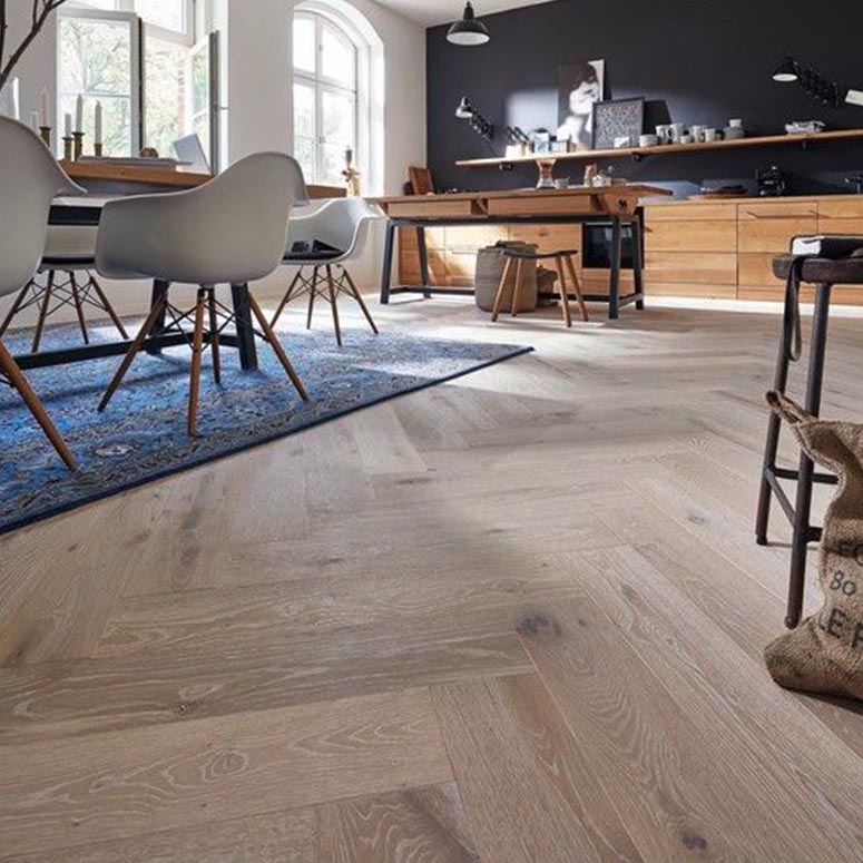 Een visgraat parket- de ultieme eyecatcher voor ieder interieur!