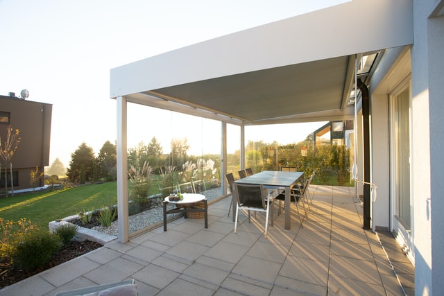 3 redenen om voor een overkapping in de tuin te kiezen
